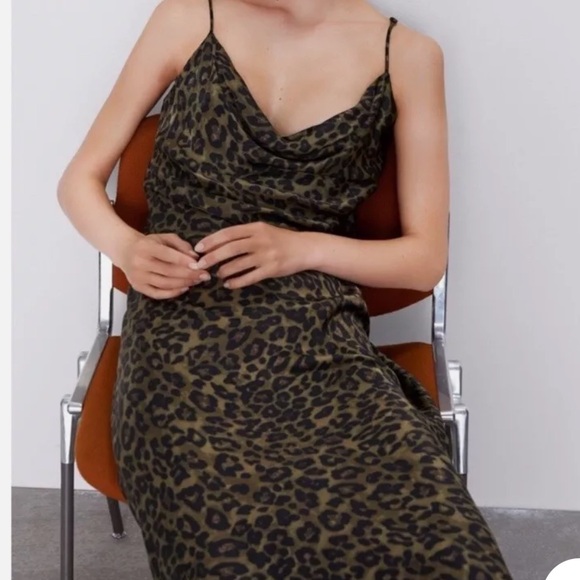 Zara limited edition cowl neck animal print satin midi dress - Picture 2 of 6